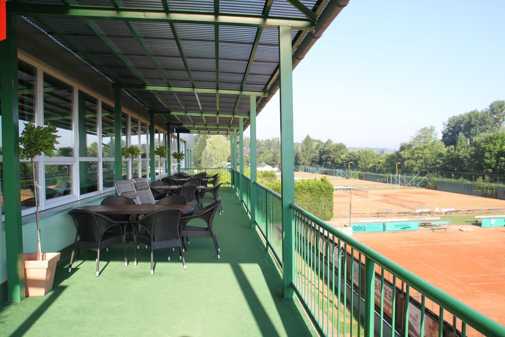 Penzion Tenis Klub Deza Valašské Meziříčí エクステリア 写真